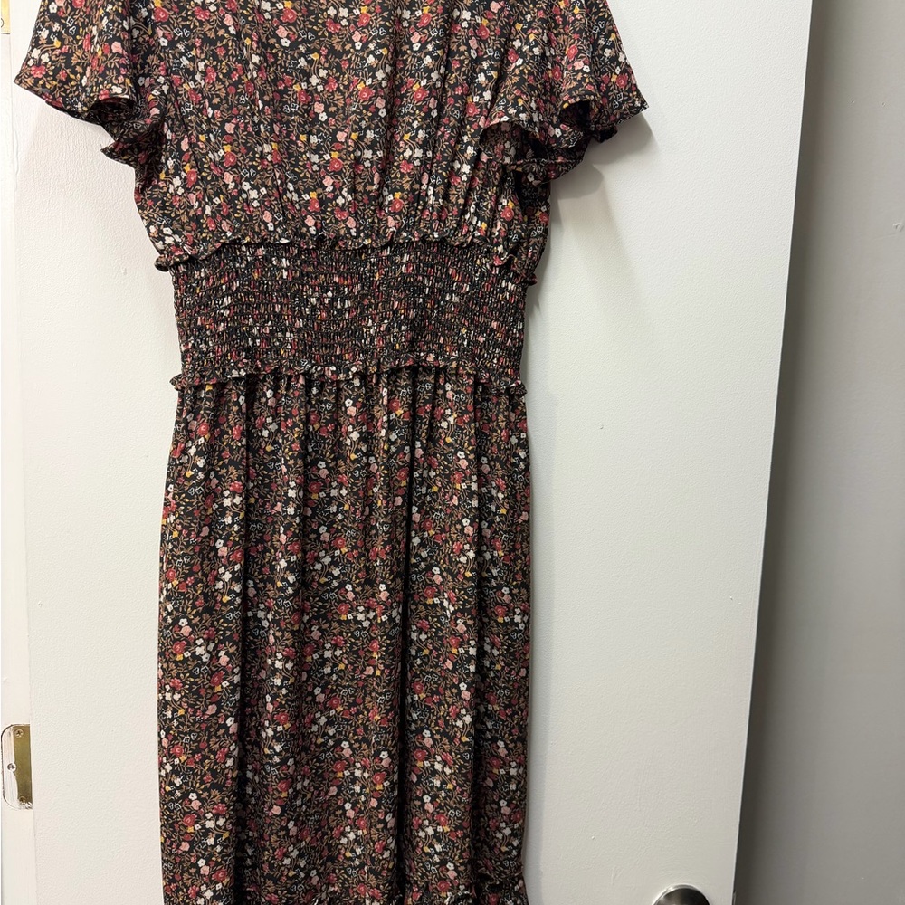 Max Studio Black Floral Maxi Dress with Smocked Waist - Picture 5 of 5